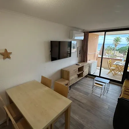 L'anse De Pramousquier T2 Vue ! Bord De Lägenhet Le Lavandou